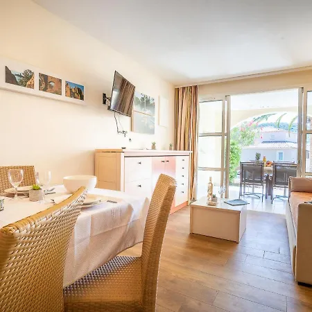 Apartment Village Cap Esterel - L'esquinade-23 By Interhome